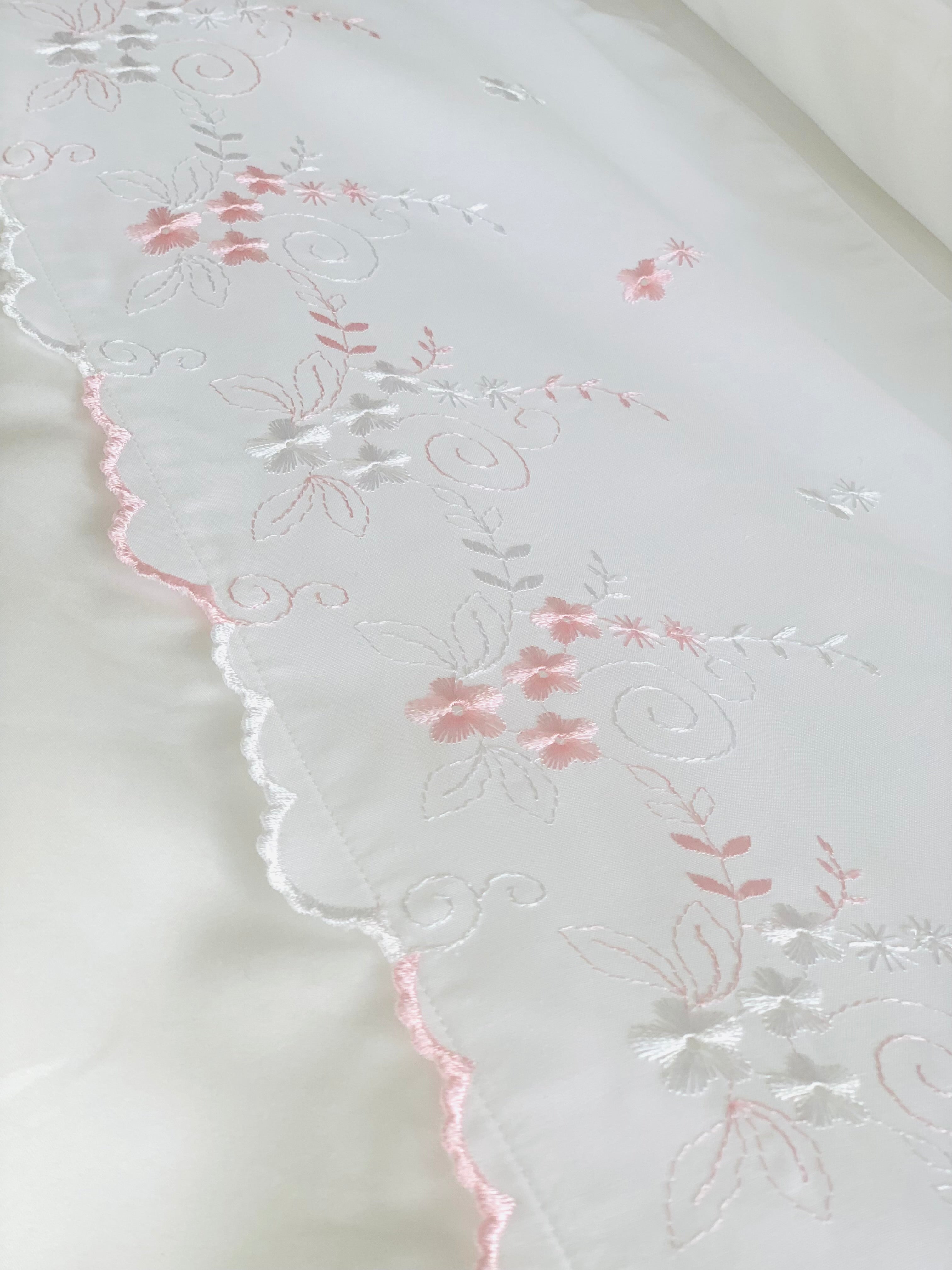Bettwäsche Set Blumenranke Rosa 100% mercerisierte Baumwolle Satin 300 TC bügelleicht