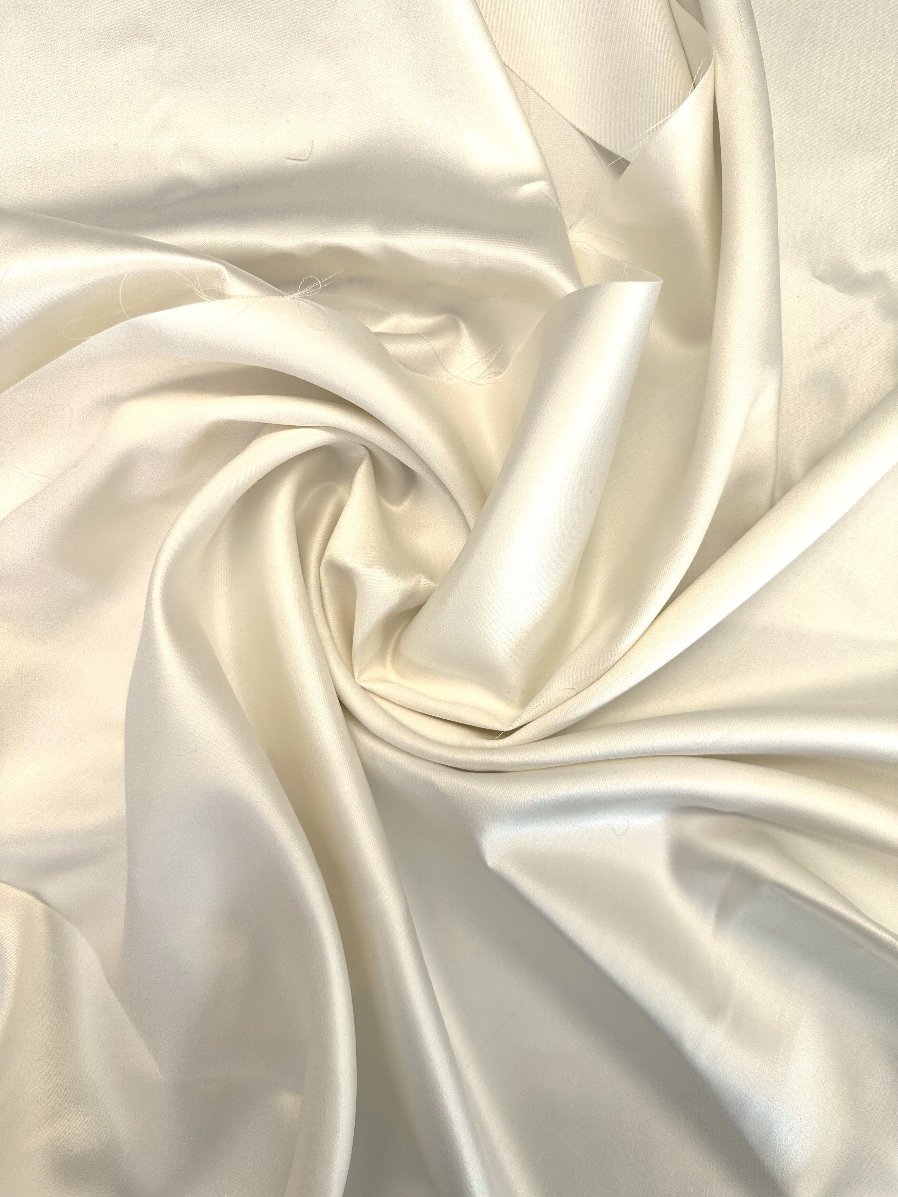 Silk pillow made of 100% silk 28 mm