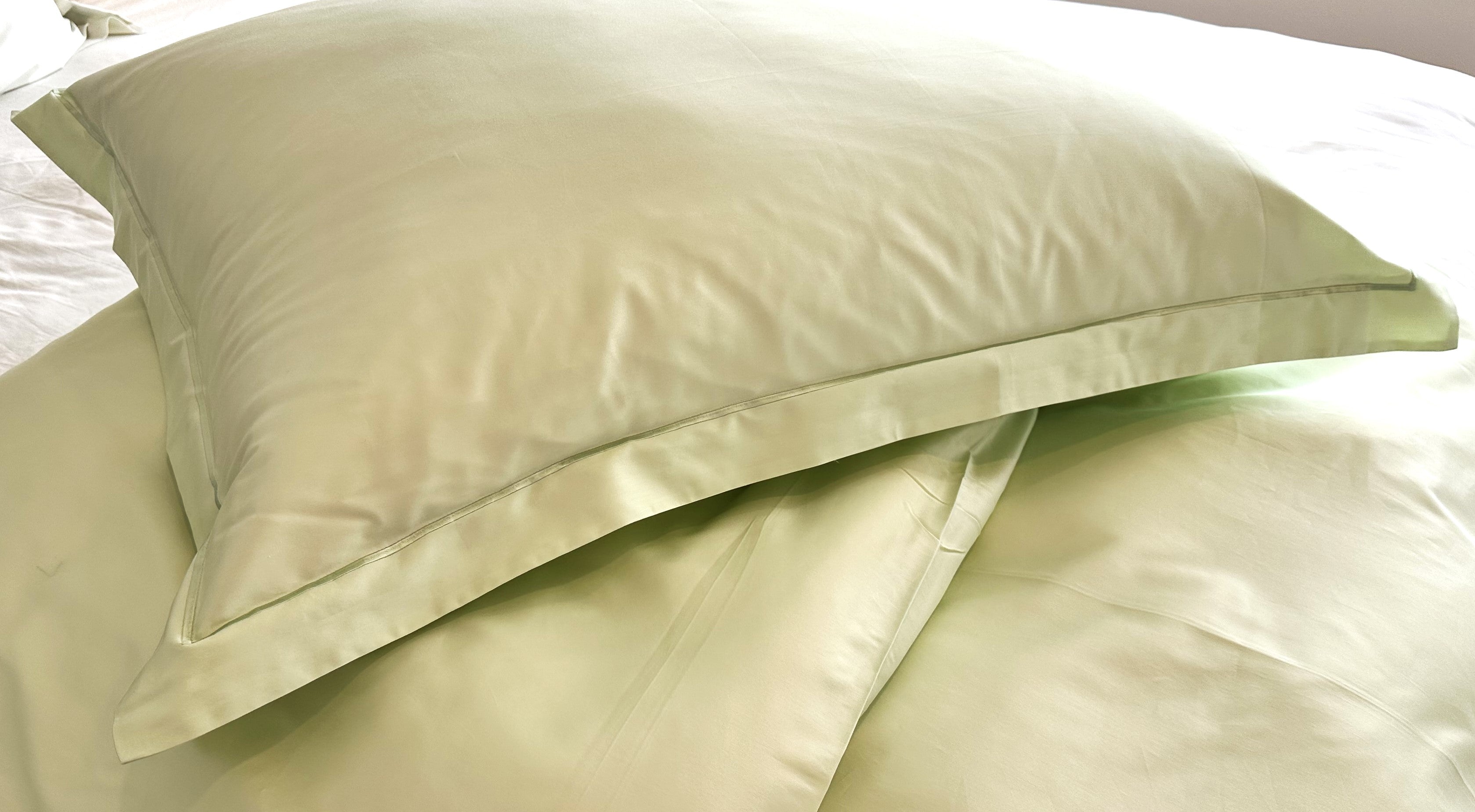 Bettwäsche Set Uni Limette 100% mercerisierte Baumwolle Satin 300 TC bügelleicht