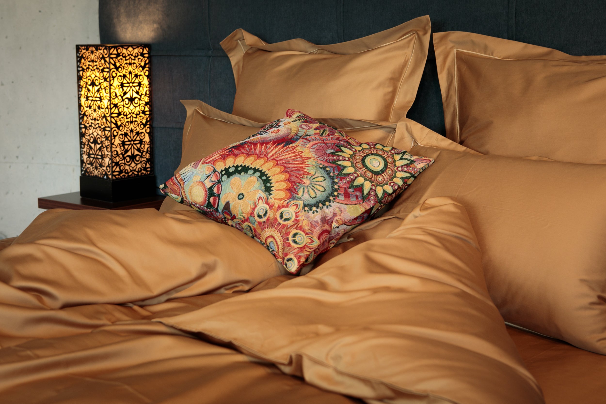 Bettwäsche Set Uni Cinnamon mit Ziernaht 100% mercerisierte Baumwolle Satin 300 TC bügelleicht