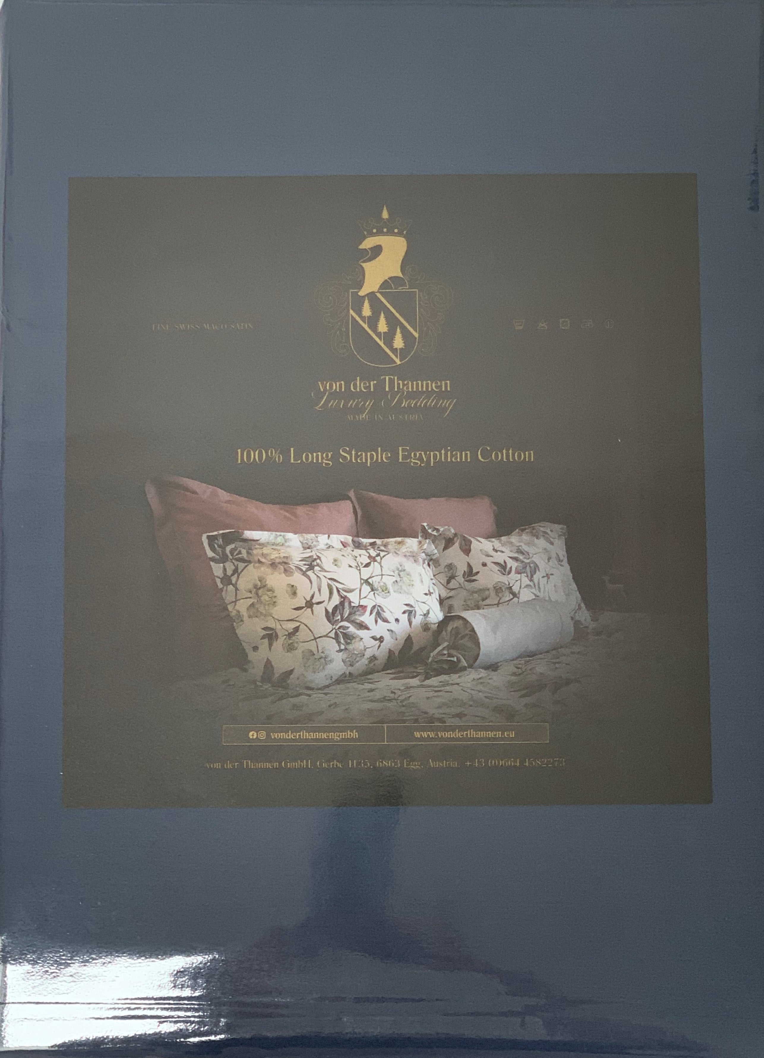 <transcy>Satin bed sheet 100% mercerized cotton satin 300 TC uni color</transcy>