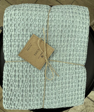 Lade das Bild in den Galerie-Viewer, Waffeldecke Cozy 100% Baumwolle

