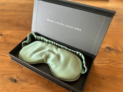 Sleep mask made of 100% silk