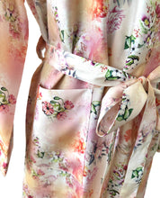 Lade das Bild in den Galerie-Viewer, Kimono Monet Peach, 100% Tencel Satin
