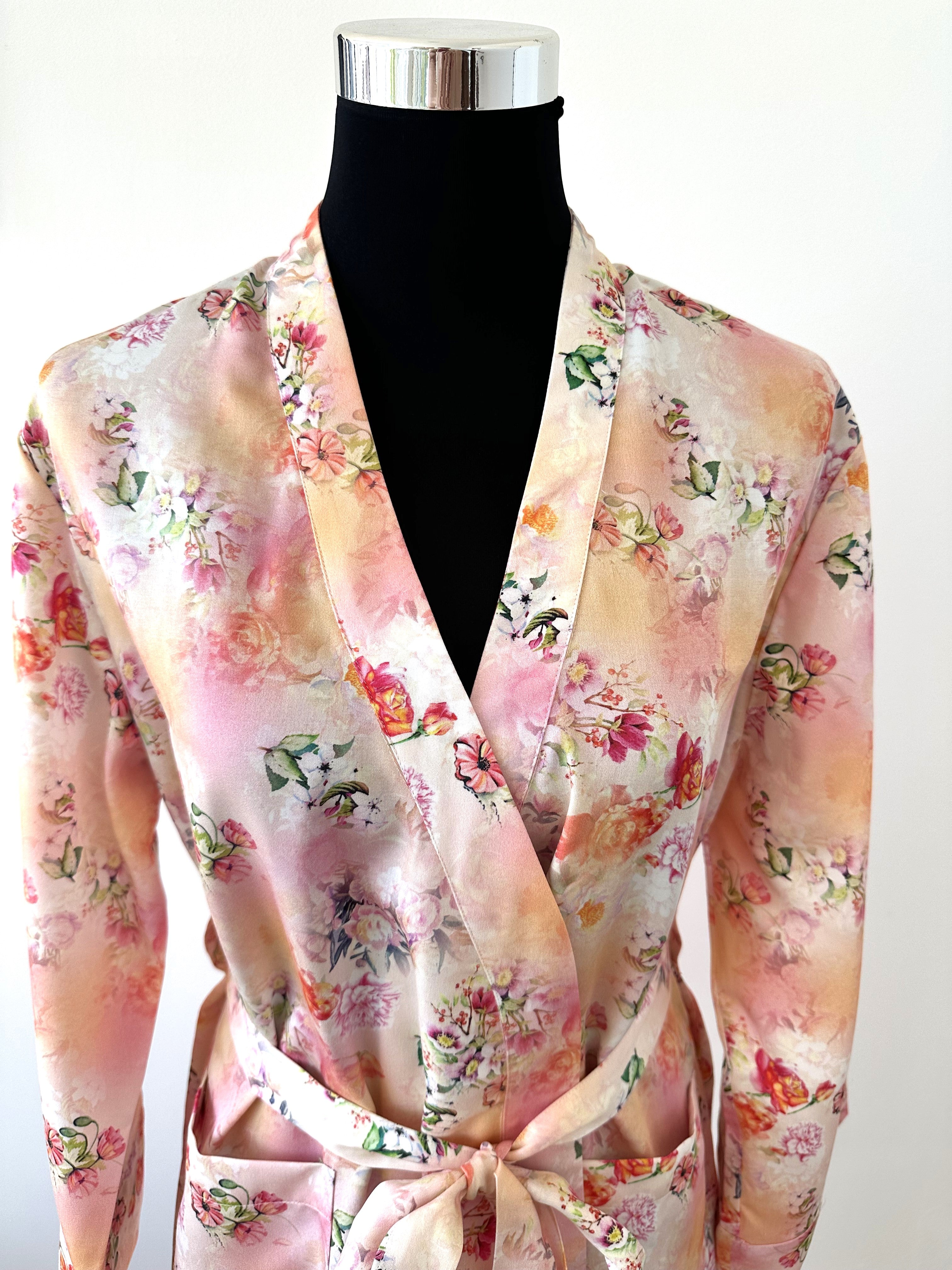 <transcy>Satin Kimono Crystal Peony 100% mercerized cotton satin 300 TC</transcy>