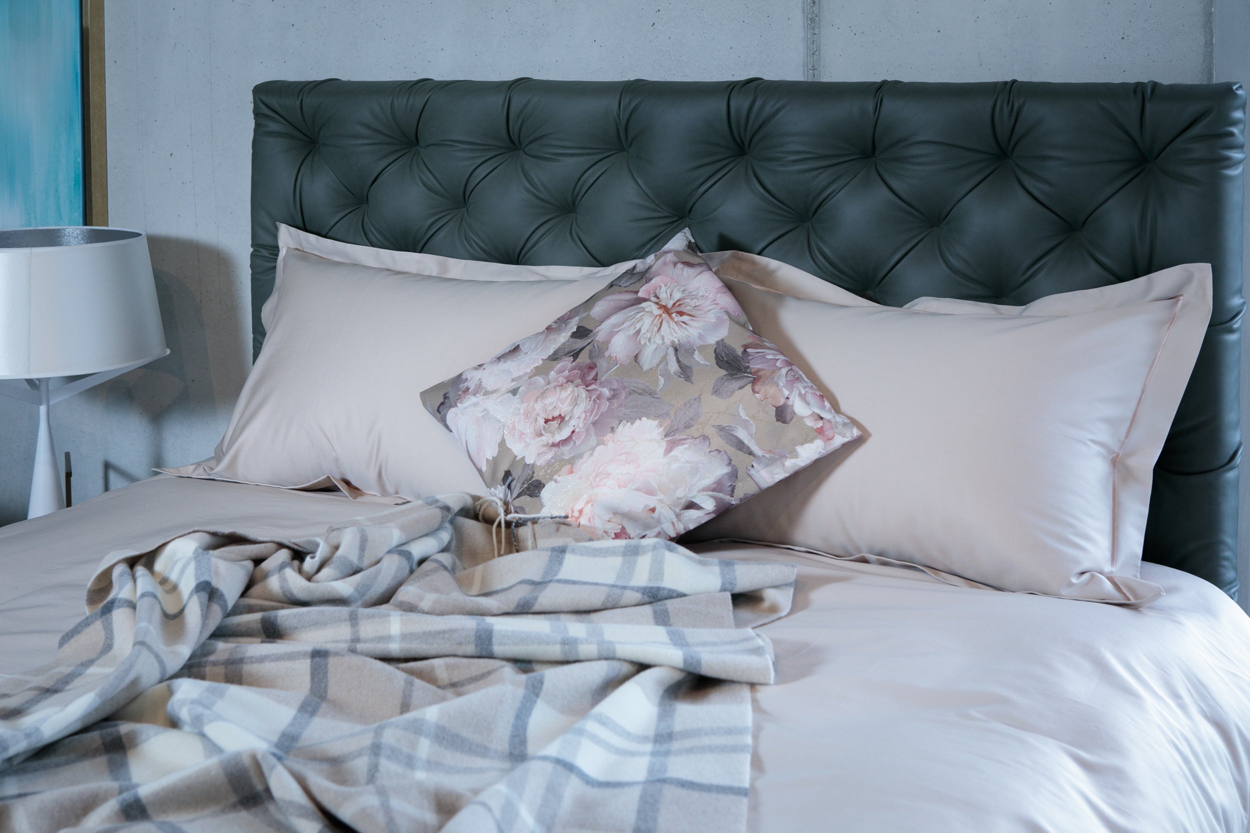 Bed linen set plain beige with decorative stitching 100% mercerized cotton satin 300 TC easy-iron