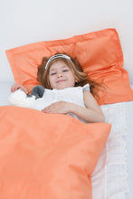 Lade das Bild in den Galerie-Viewer, Kinder Bettwäsche Set Uni Farbe 100% Baumwolle Satin
