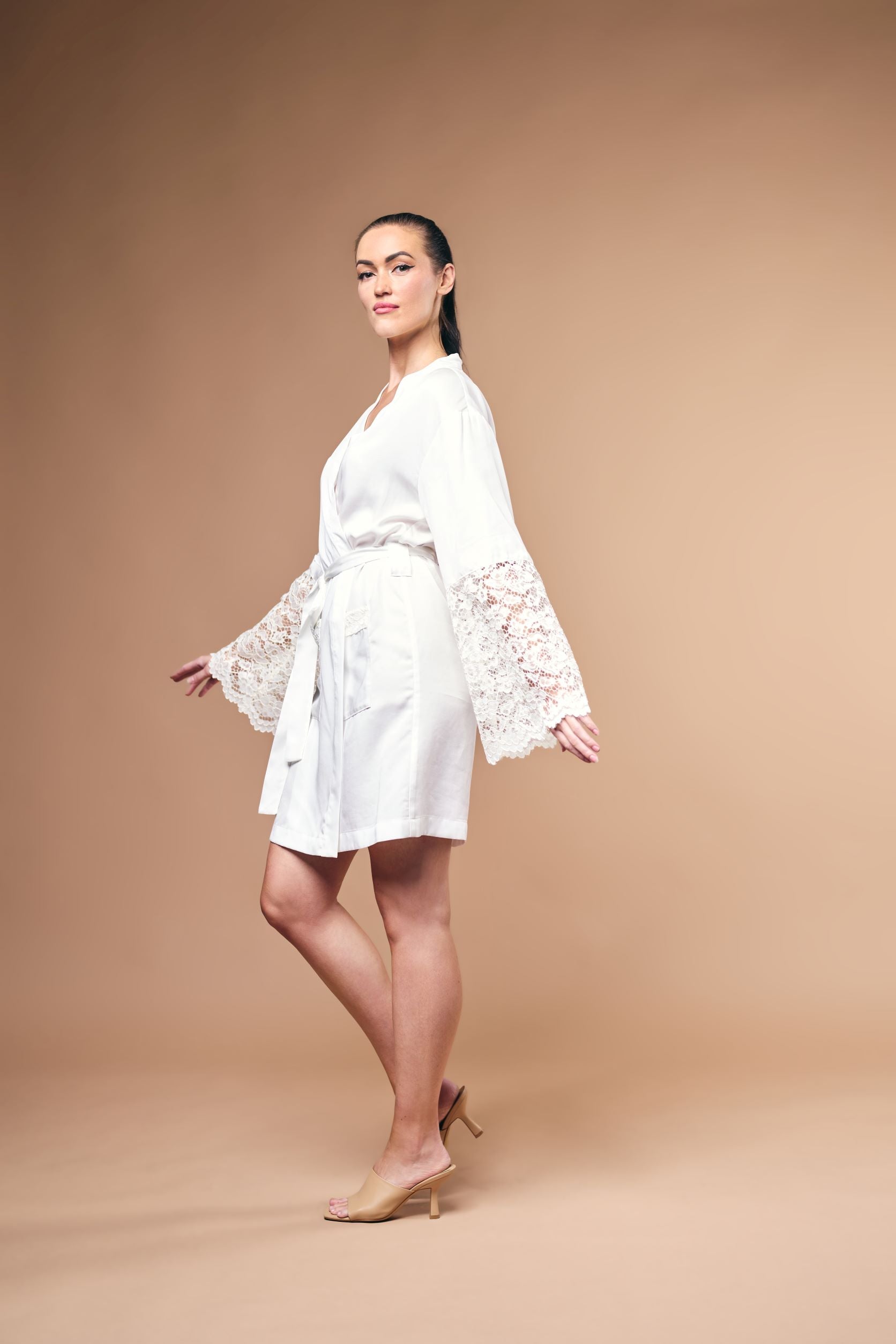 <transcy>Kimono Bella, Micro Tencel, 100% Lyocell</transcy>