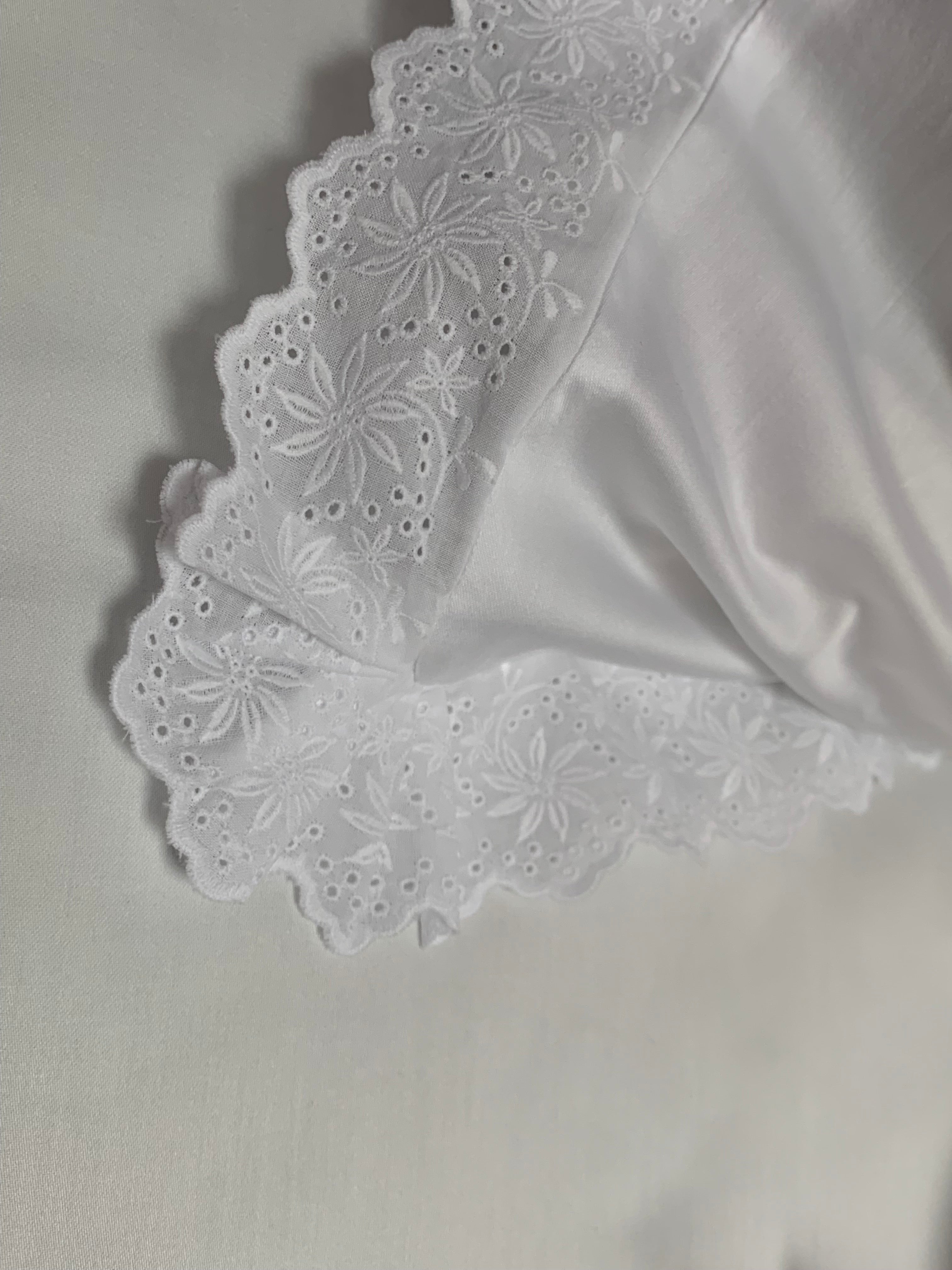 Bettwäsche Set Edelweiß Lace 100% mercerisierte Baumwolle Satin 300 TC bügelleicht