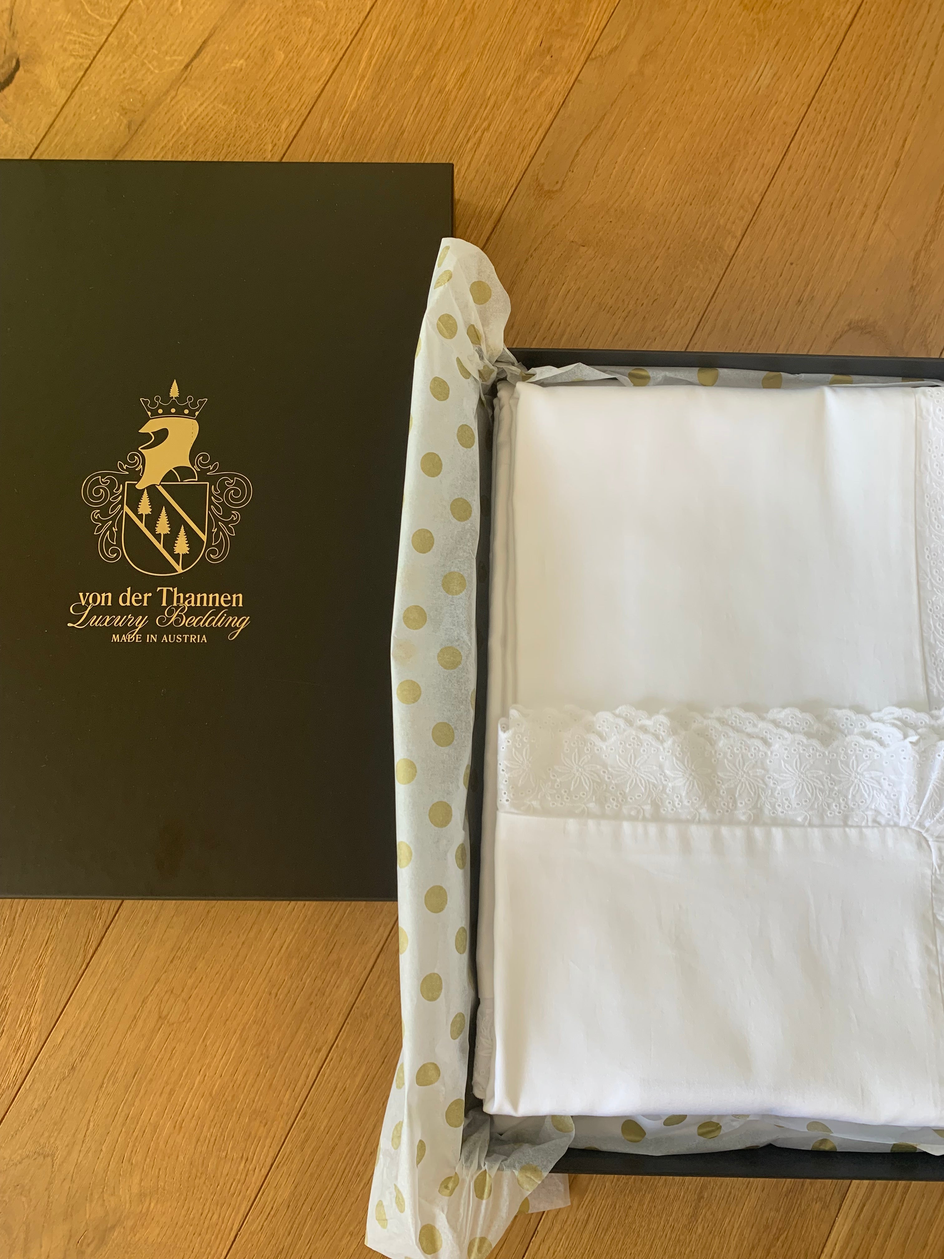 Bettwäsche Set Edelweiß Lace 100% mercerisierte Baumwolle Satin 300 TC bügelleicht