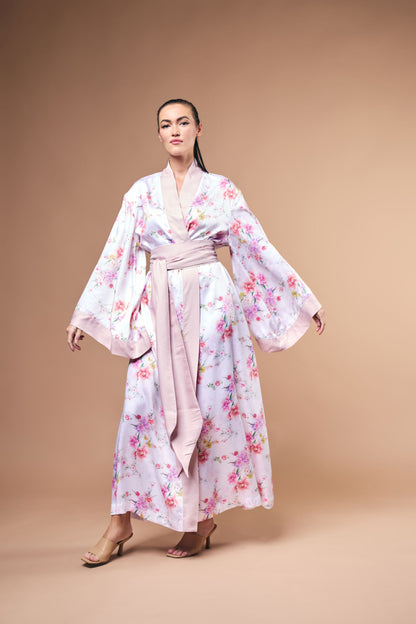<transcy>Kimono Emilia, micromodal, 100% lyocell</transcy>