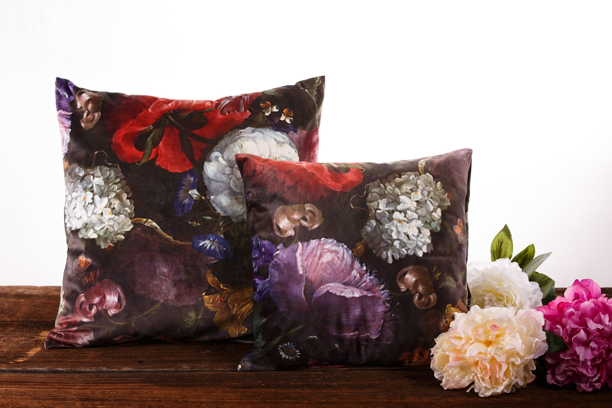 Zierkissen Samt Flowergarden mit Füllung und verstecktem Reißverschluss