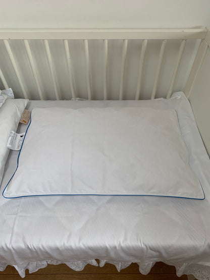 Down pillow children's pillow flat 40x60 cm