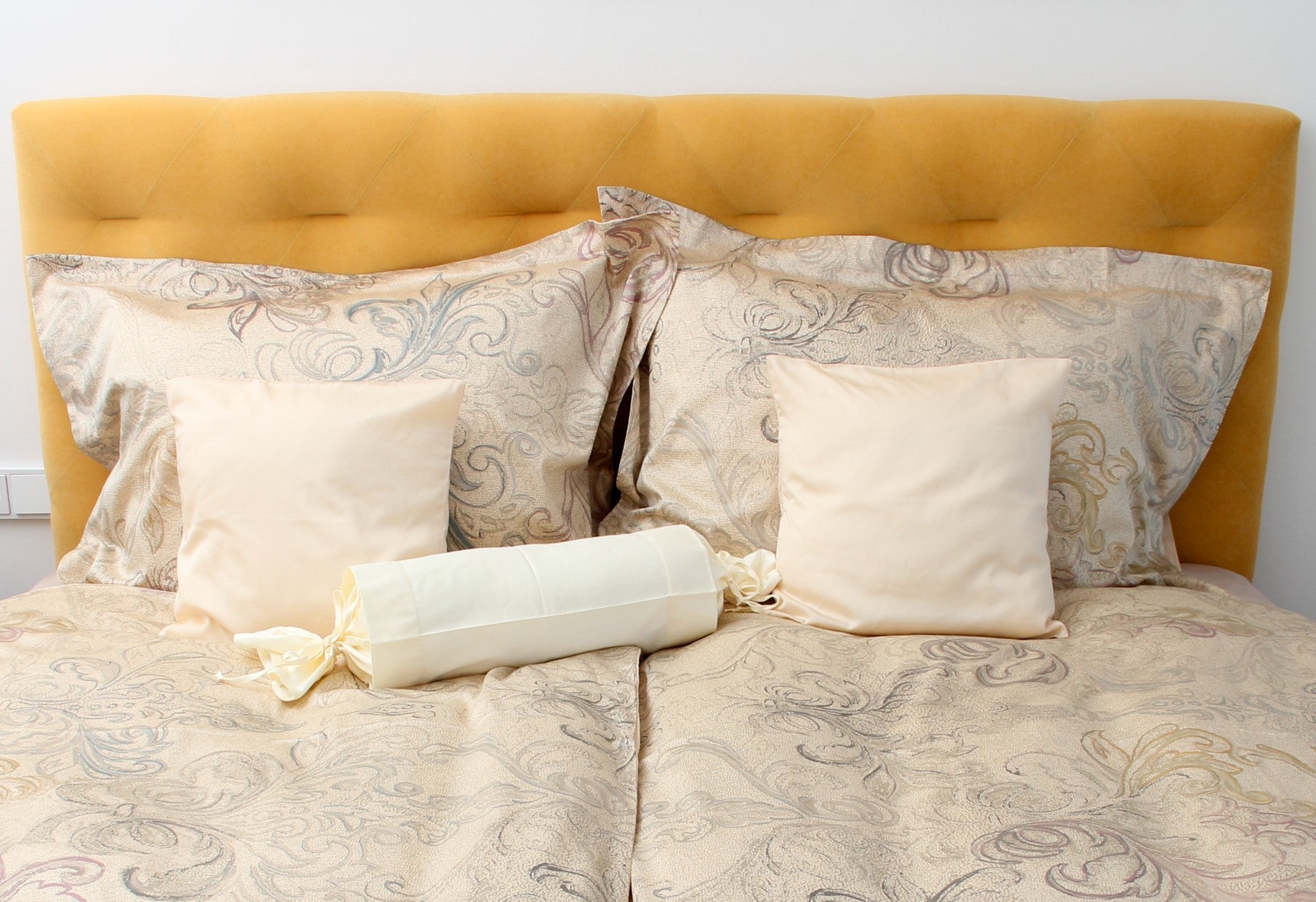 Bettwäsche Set Maria Theresia 100% mercerisierte Baumwolle Satin 300 TC bügelleicht
